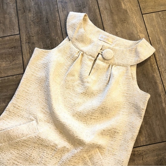 ✨FLASH SALE✨ BB Dakota Cream & Gold Sleeveless Minidress with Pockets Size Small - Picture 4 of 7